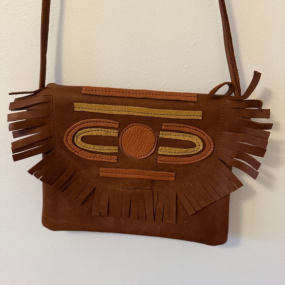 Grooves & Grain Handmade Crossbody Brown Leather Patchwork Bag - Picture 2 of 8